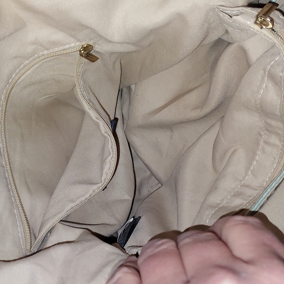 En Femme hobo bag - Picture 9 of 11